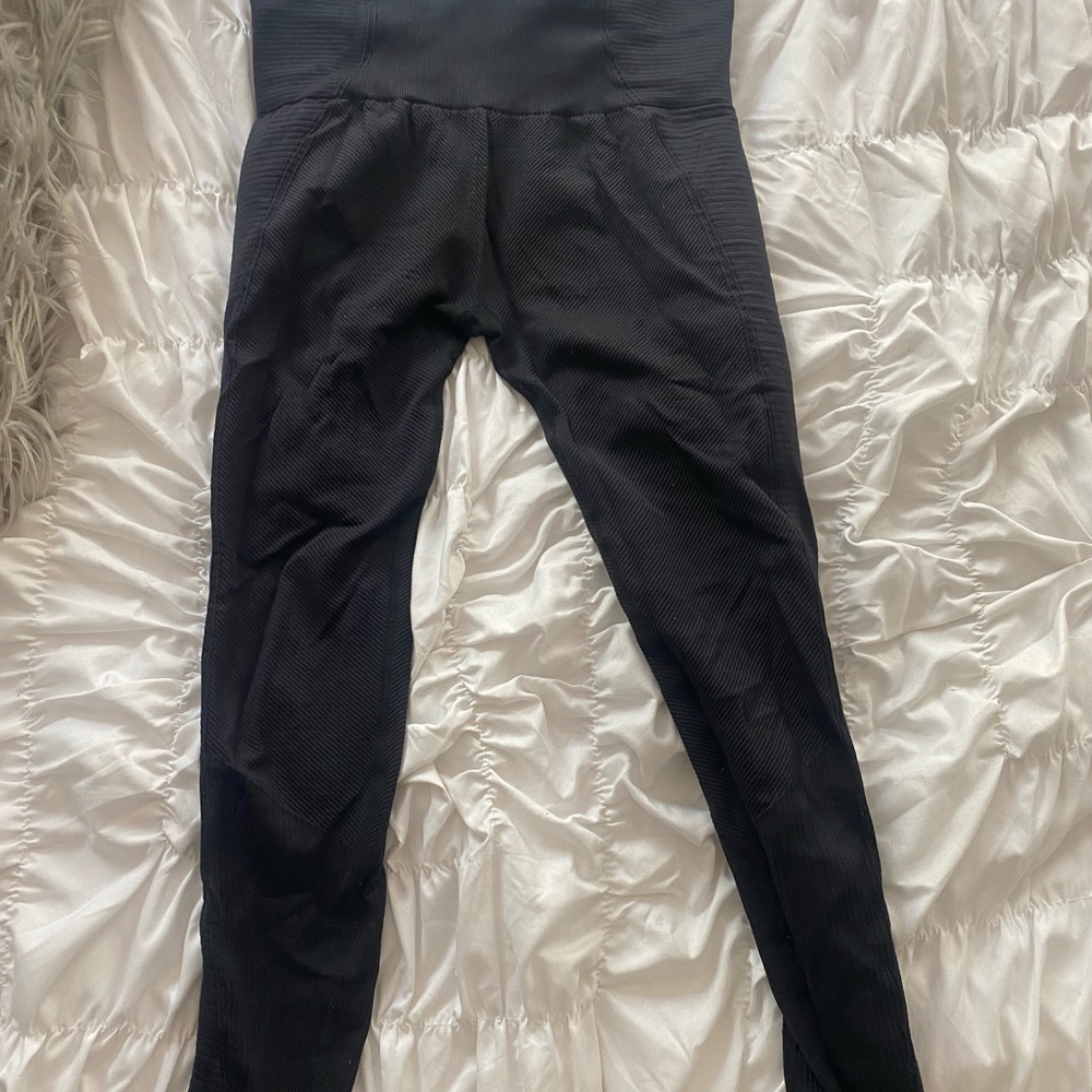 Kickass black leggings
